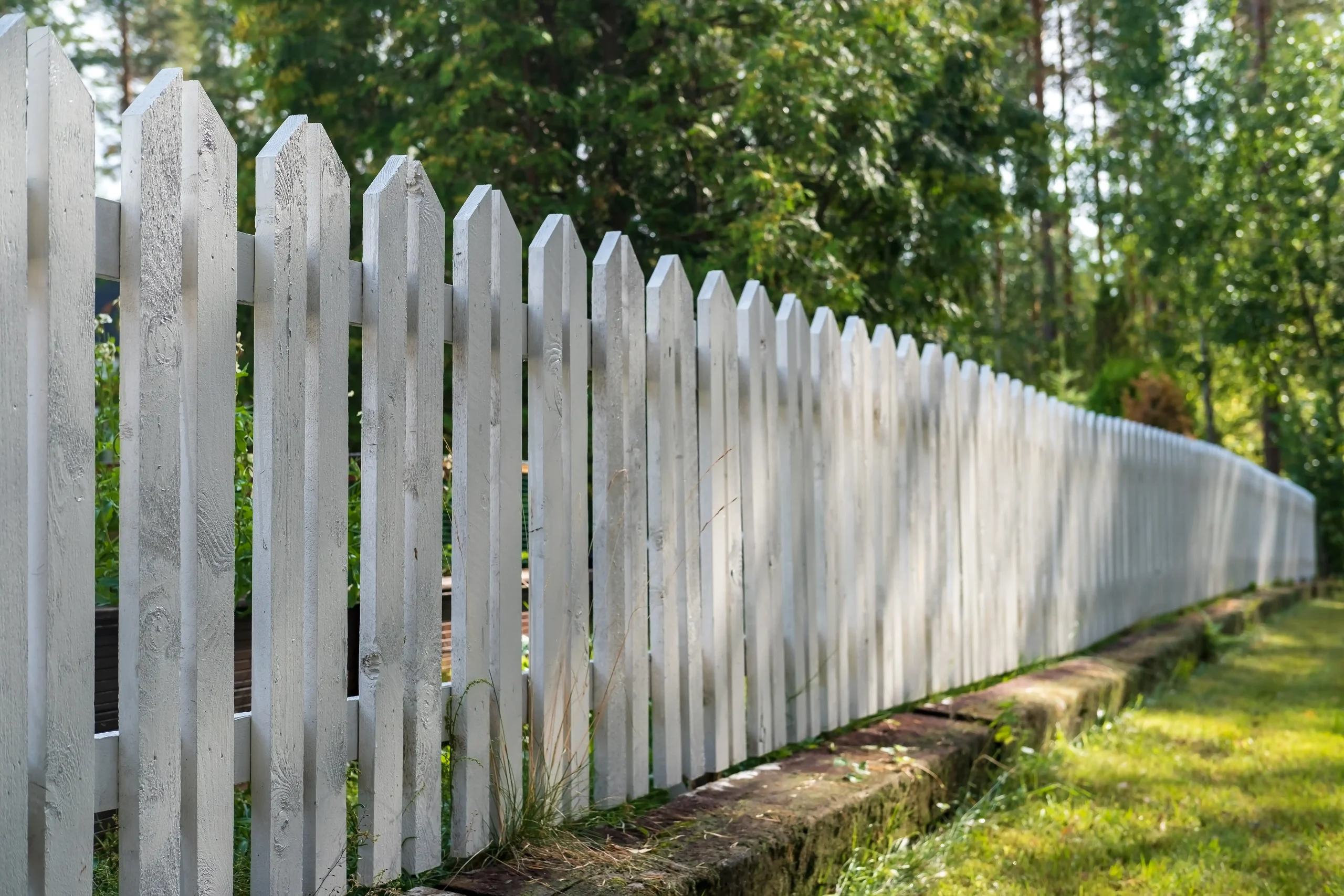 Fence Repair vs. Replacement in Asheville, NC: Which Option Makes More Sense?